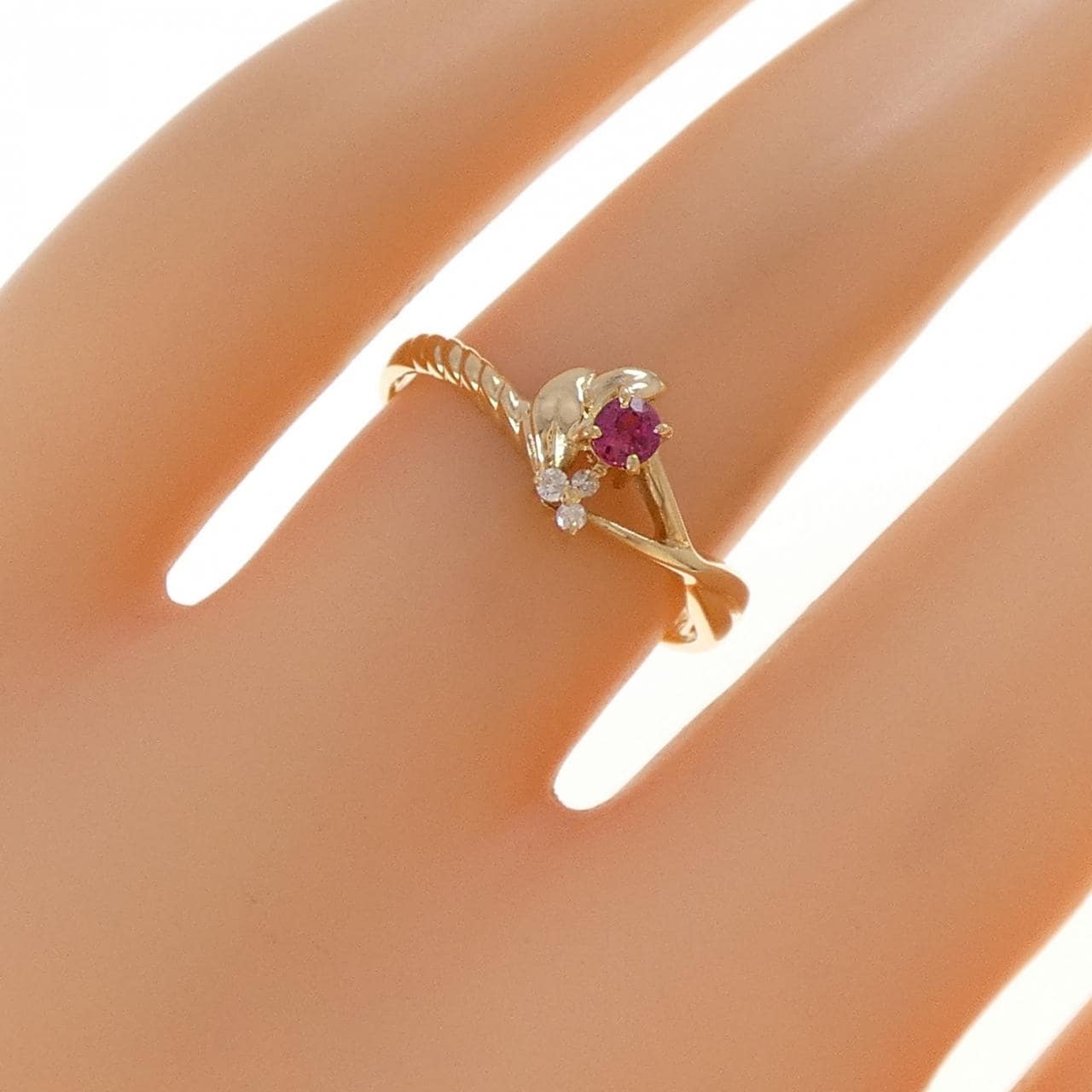 K18YG ruby ring 0.10CT