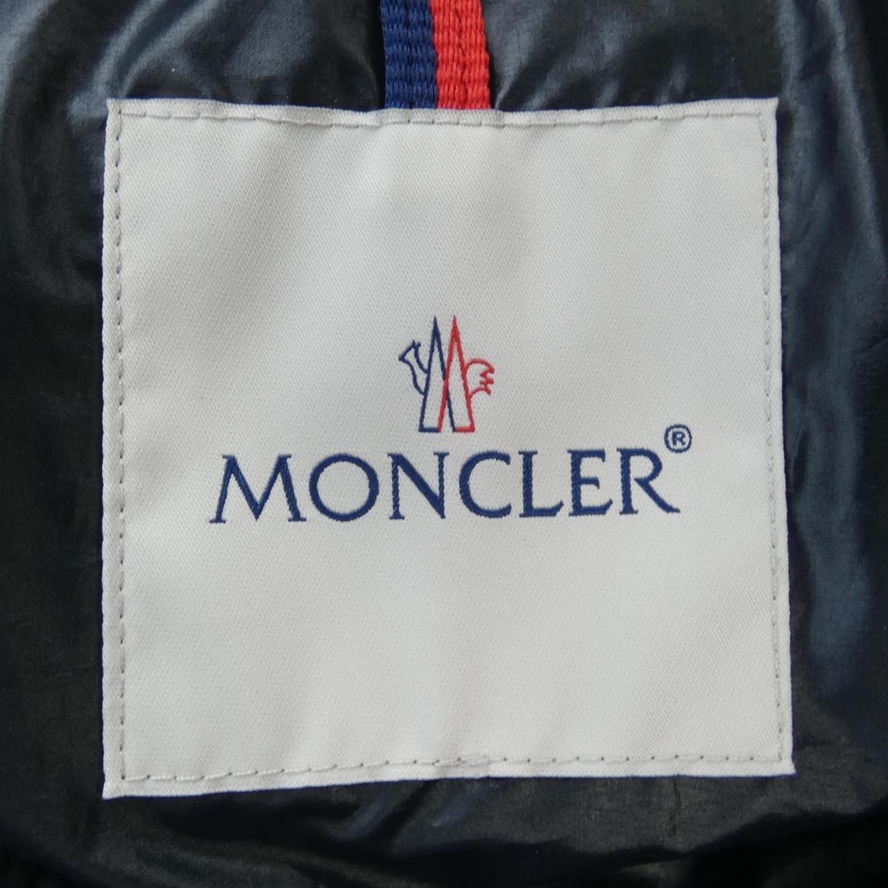 モンクレール MONCLER ダウンジャケット