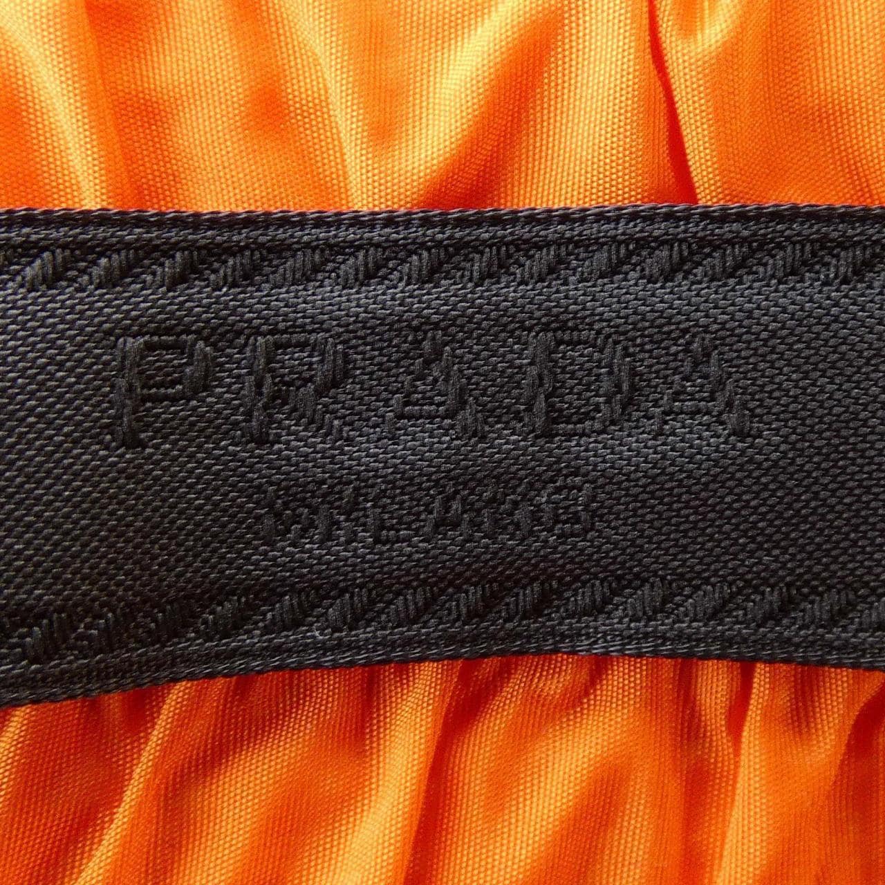 プラダ PRADA トライアングルロゴ SPH157 S212 1WQ9 ショートパンツ