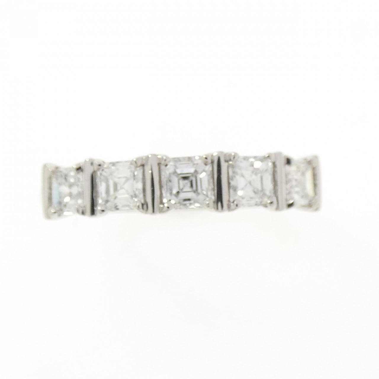 ジーエスティービー ダイヤモンド リング 0.80CT