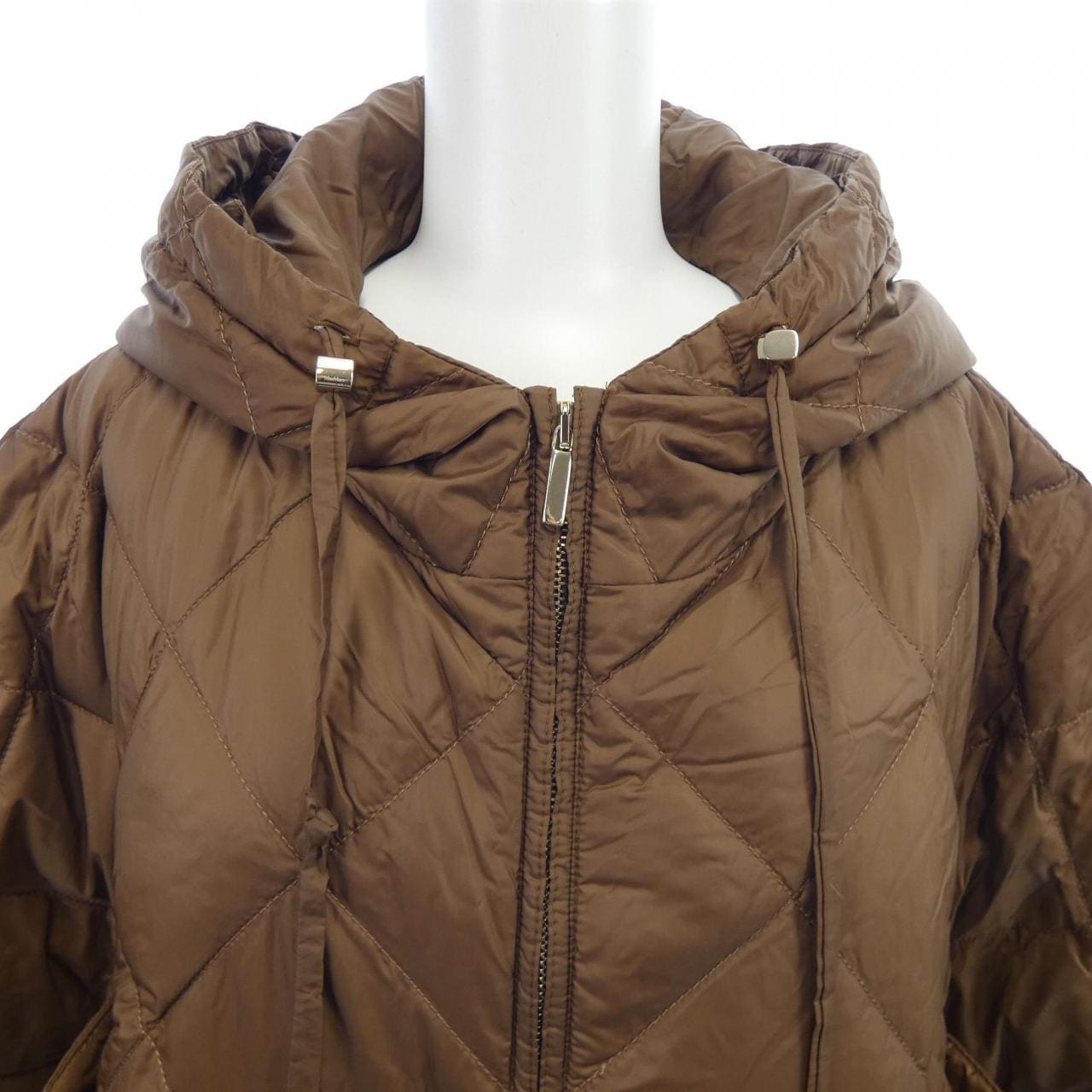 麦丝玛拉 (Max Max Mara) 羽绒服
