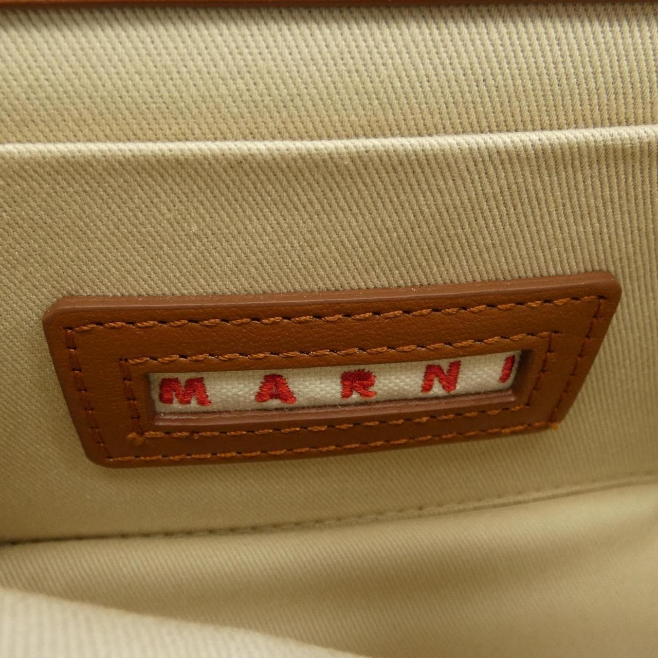 マルニ MARNI TRUNK SOFT SBMP0075Y0 BAG