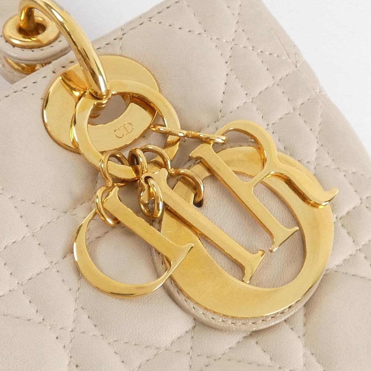 Christian DIOR Lady DIOR中号 CAL44550 包