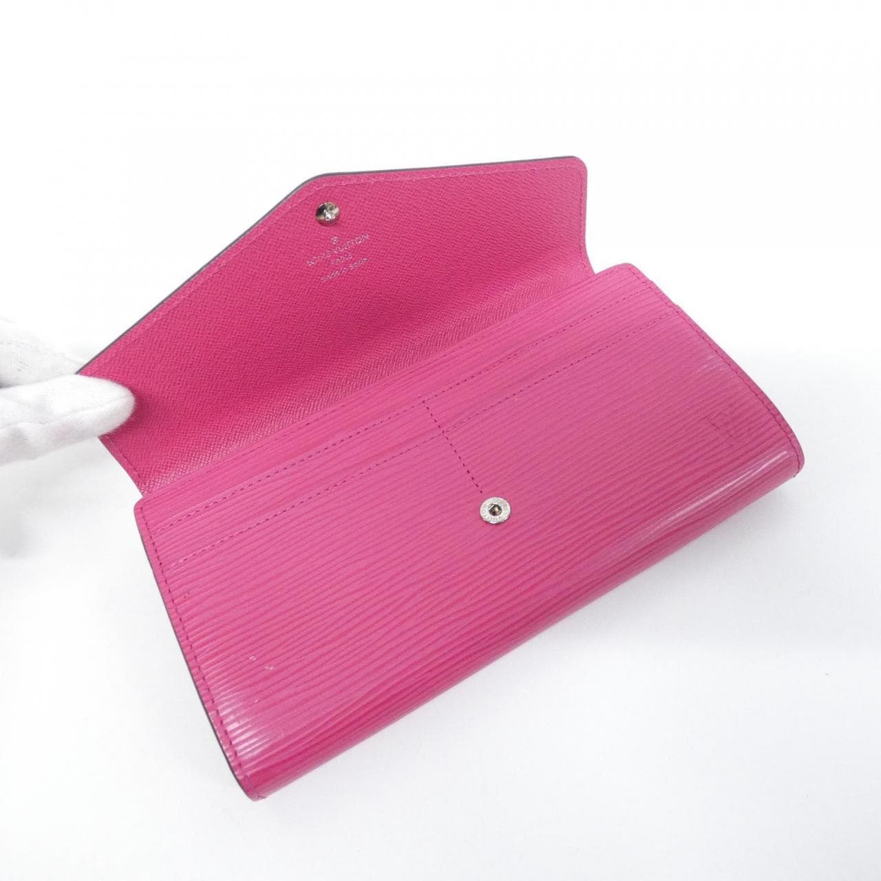 ルイヴィトン エピ ポルトフォイユ サラ M62560 財布