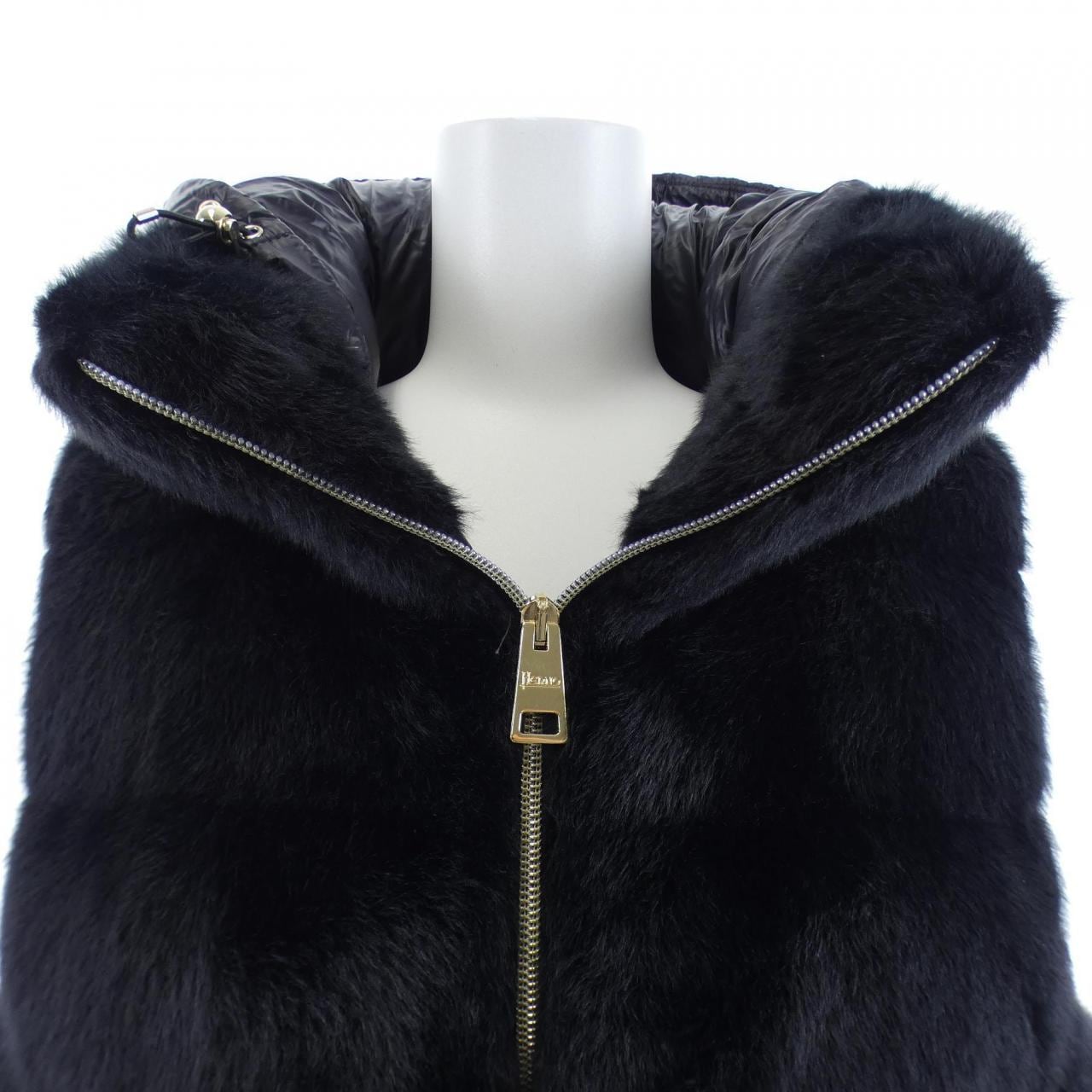 ヘルノ Herno ニューレディフェイクファーベスト PI001937D ダウンベスト