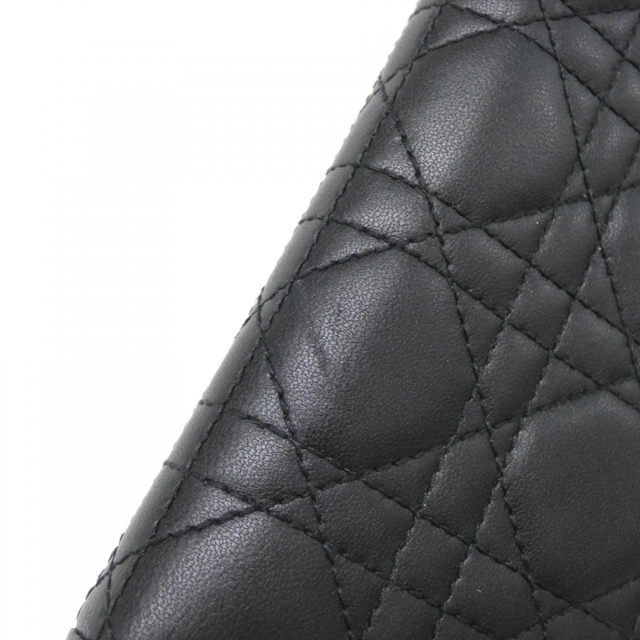 クリスチャンディオール レディ ディオール ヴォワヤジュール S0007ONMJ 財布