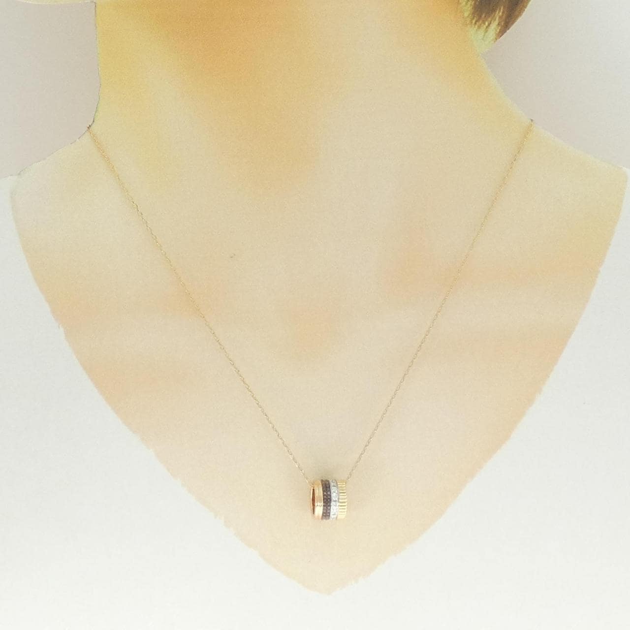 ブシュロン キャトル クラシック ネックレス