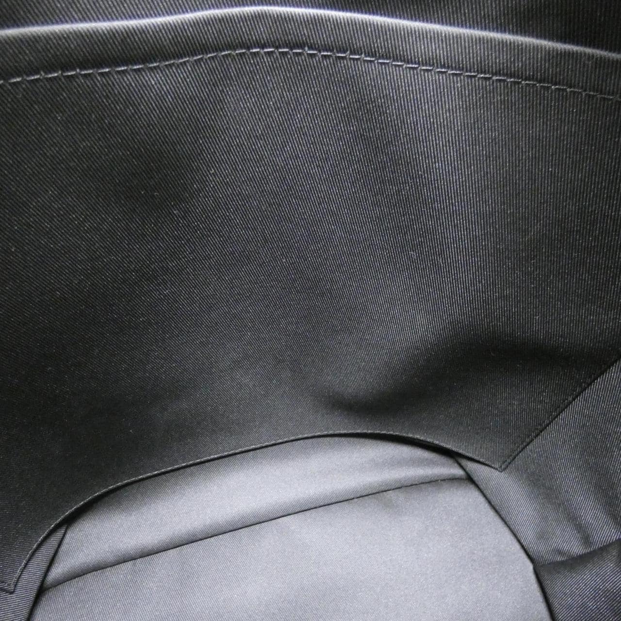 ルイヴィトン トリヨン クリストファー トート M58477 バッグ