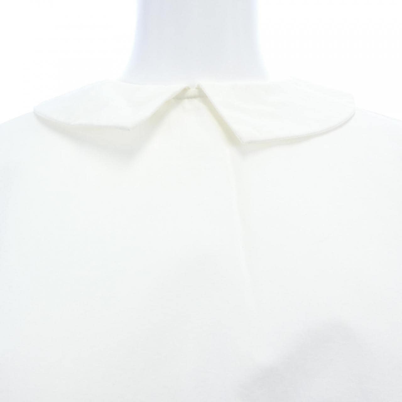 ヨリ yori トップス