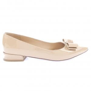 サルヴァトーレフェラガモ SALVATORE FERRAGAMO VARA BOWL パンプス