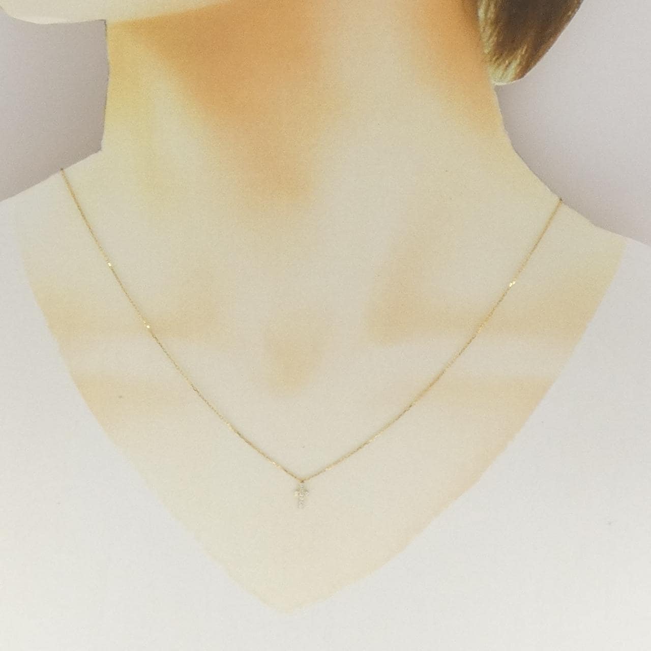 アーカー クロスパヴェ ネックレス 0.05CT