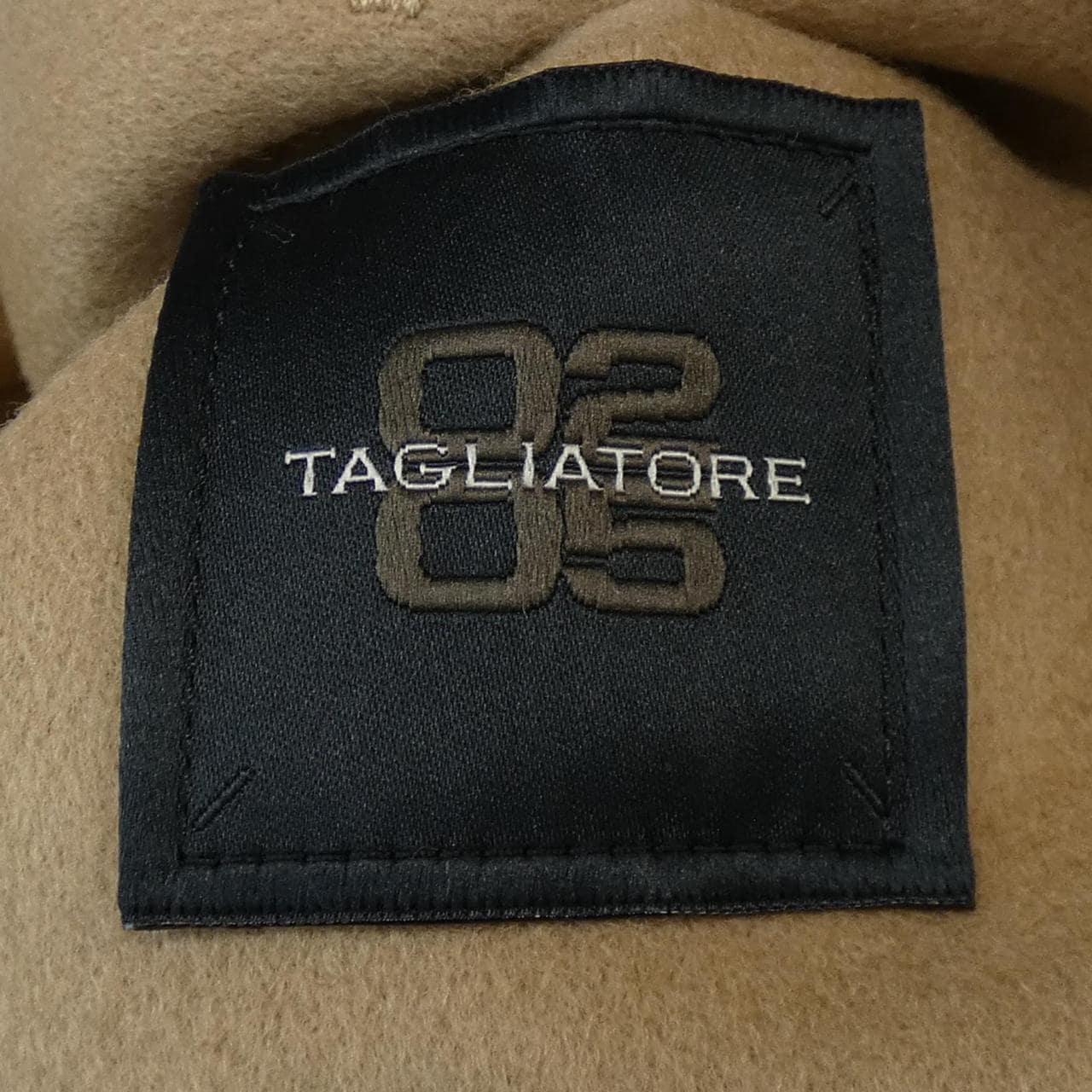 タリアトーレ TAGLIATORE コート