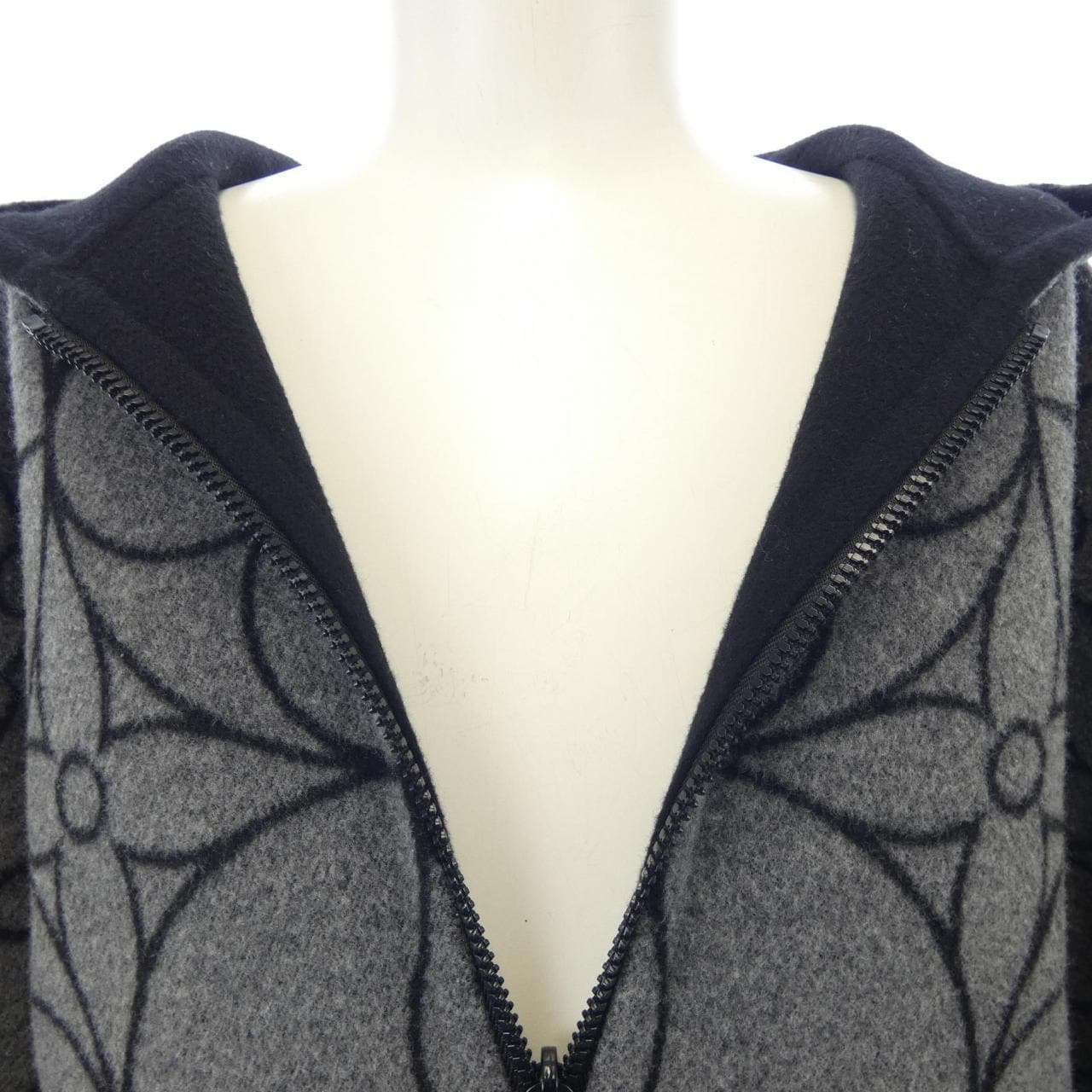 ルイヴィトン LOUIS VUITTON リバーシブルダブルフェイスウールフードブルゾン HQB52EZQG ブルゾン