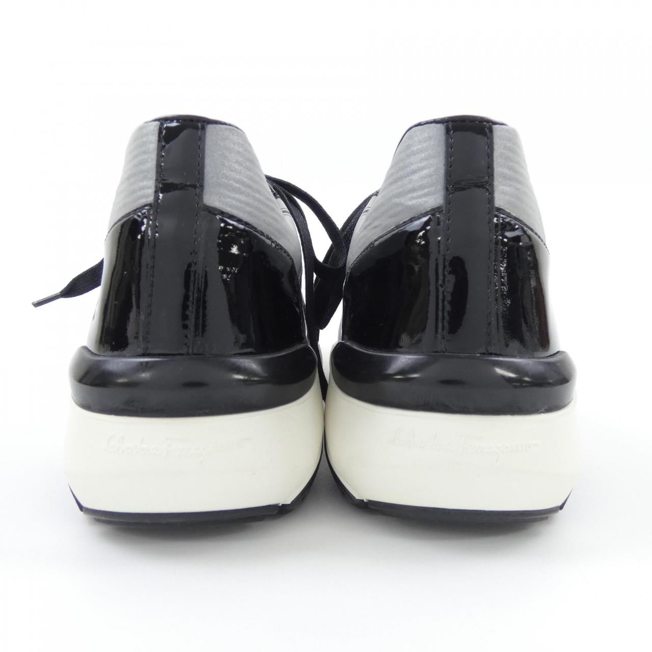 サルヴァトーレフェラガモ SALVATORE FERRAGAMO スニーカー