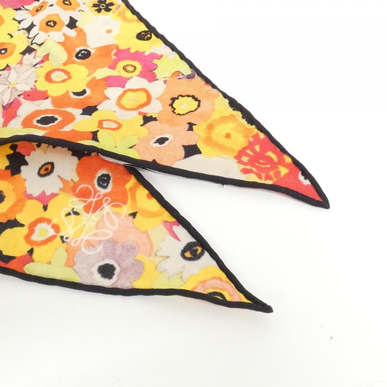 ロエベ F811487×17 スカーフ