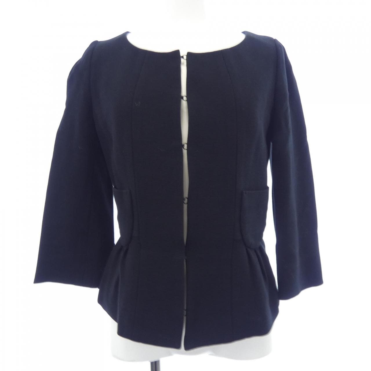 トゥービーシック TO BE CHIC ノーカラージャケット