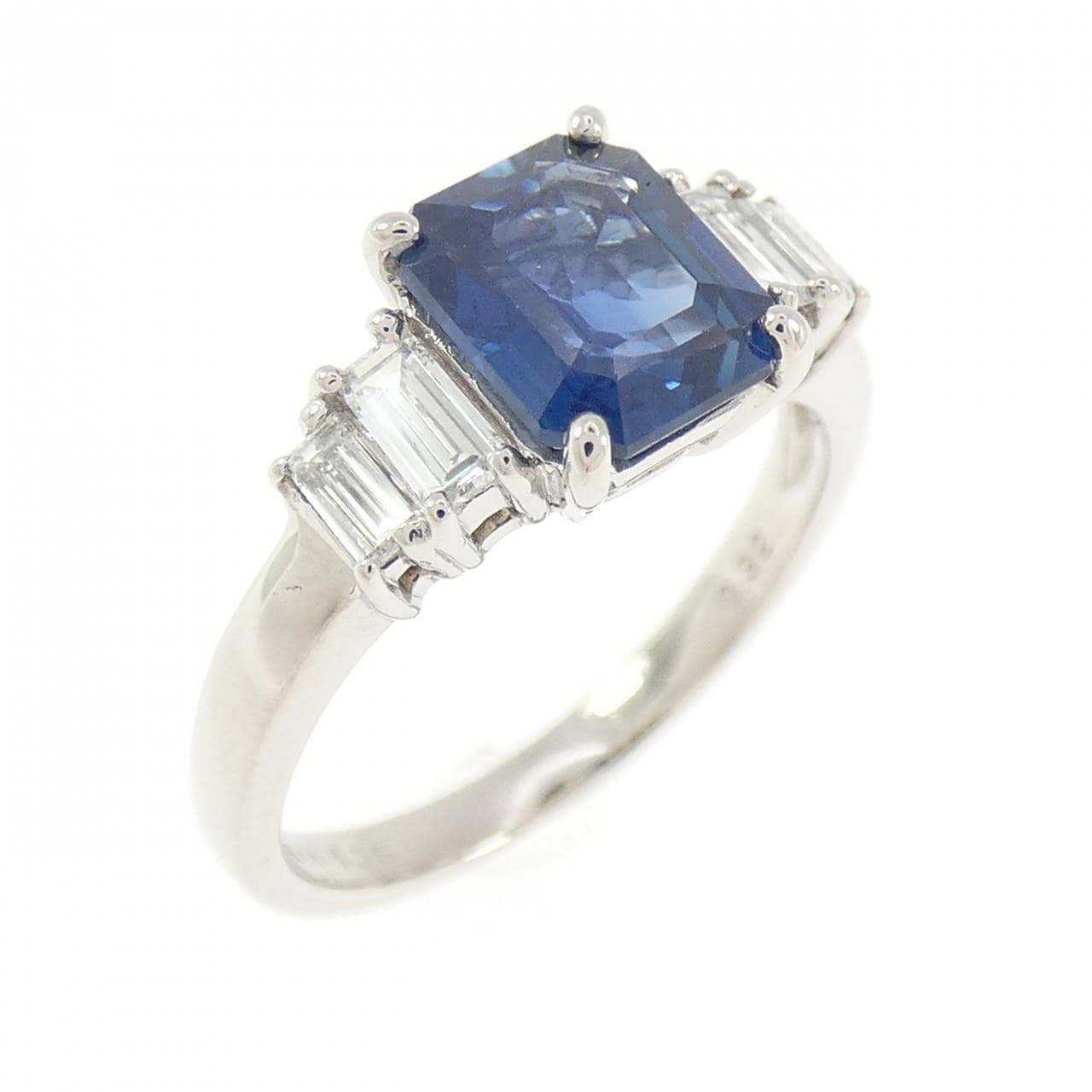PT900 サファイヤ リング 1.36CT