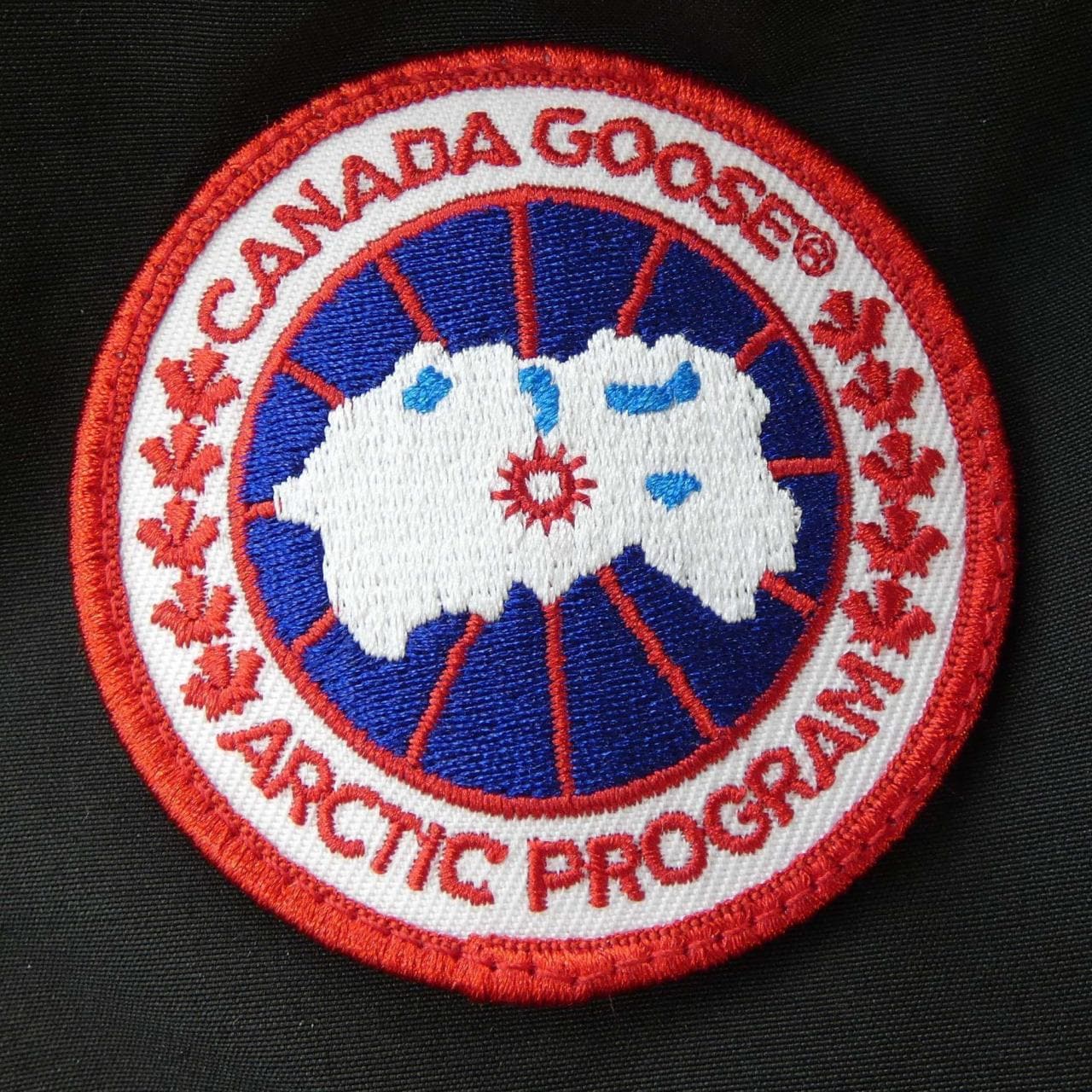 カナダグース CANADA GOOSE ダウンジャケット