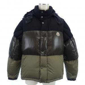 モンクレール MONCLER ダウンジャケット