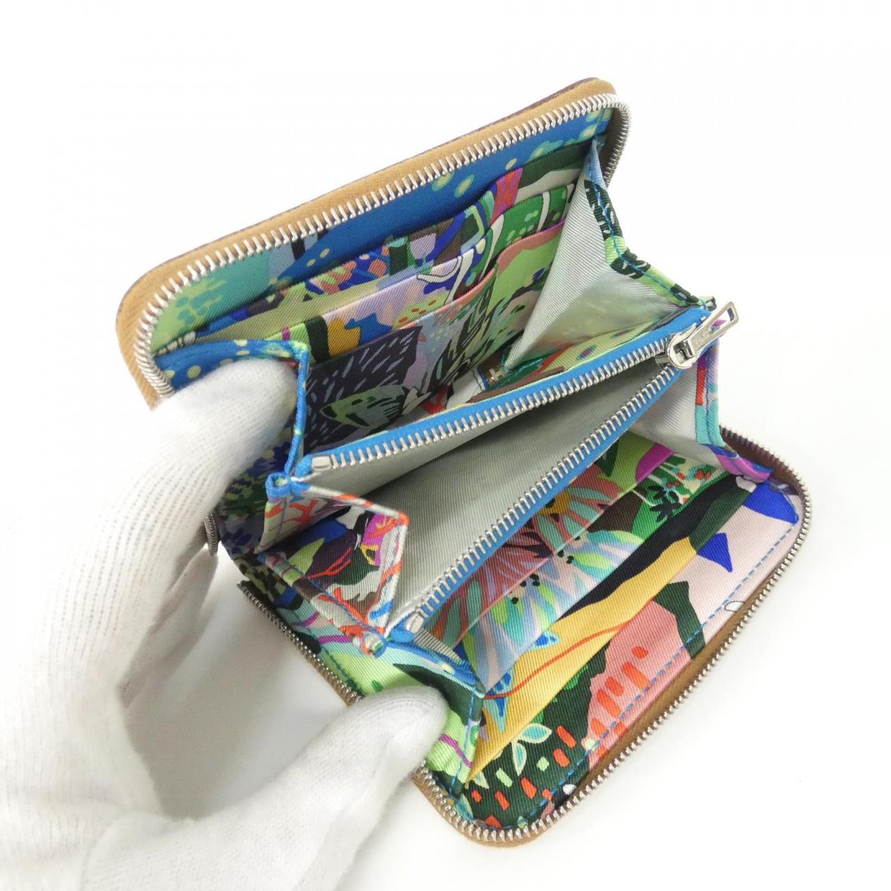 エルメス EN LIBERTE シルク イン コンパクト 084266CK 財布