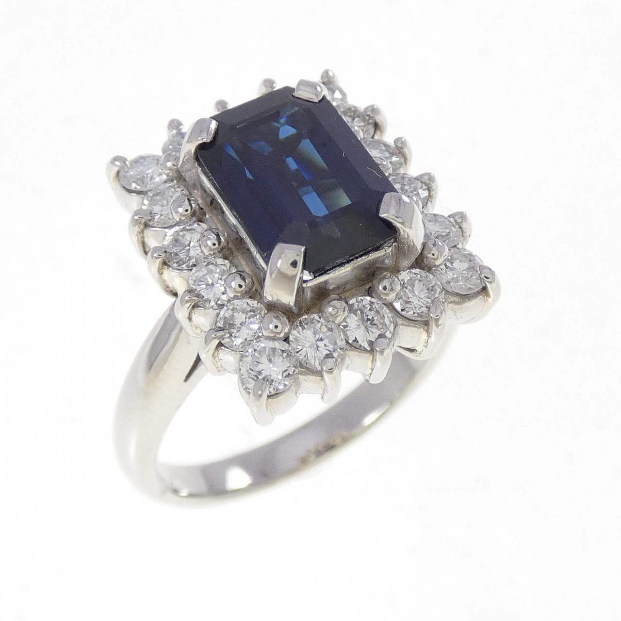 PT900 サファイヤ リング 2.703CT
