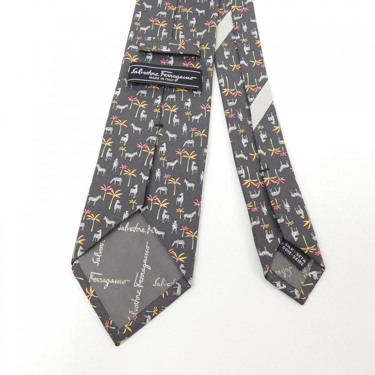 サルヴァトーレフェラガモ SALVATORE FERRAGAMO NECKTIE