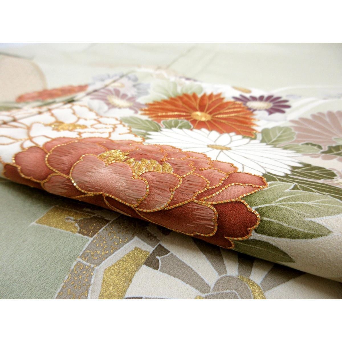 色留袖　下り藤【千總】