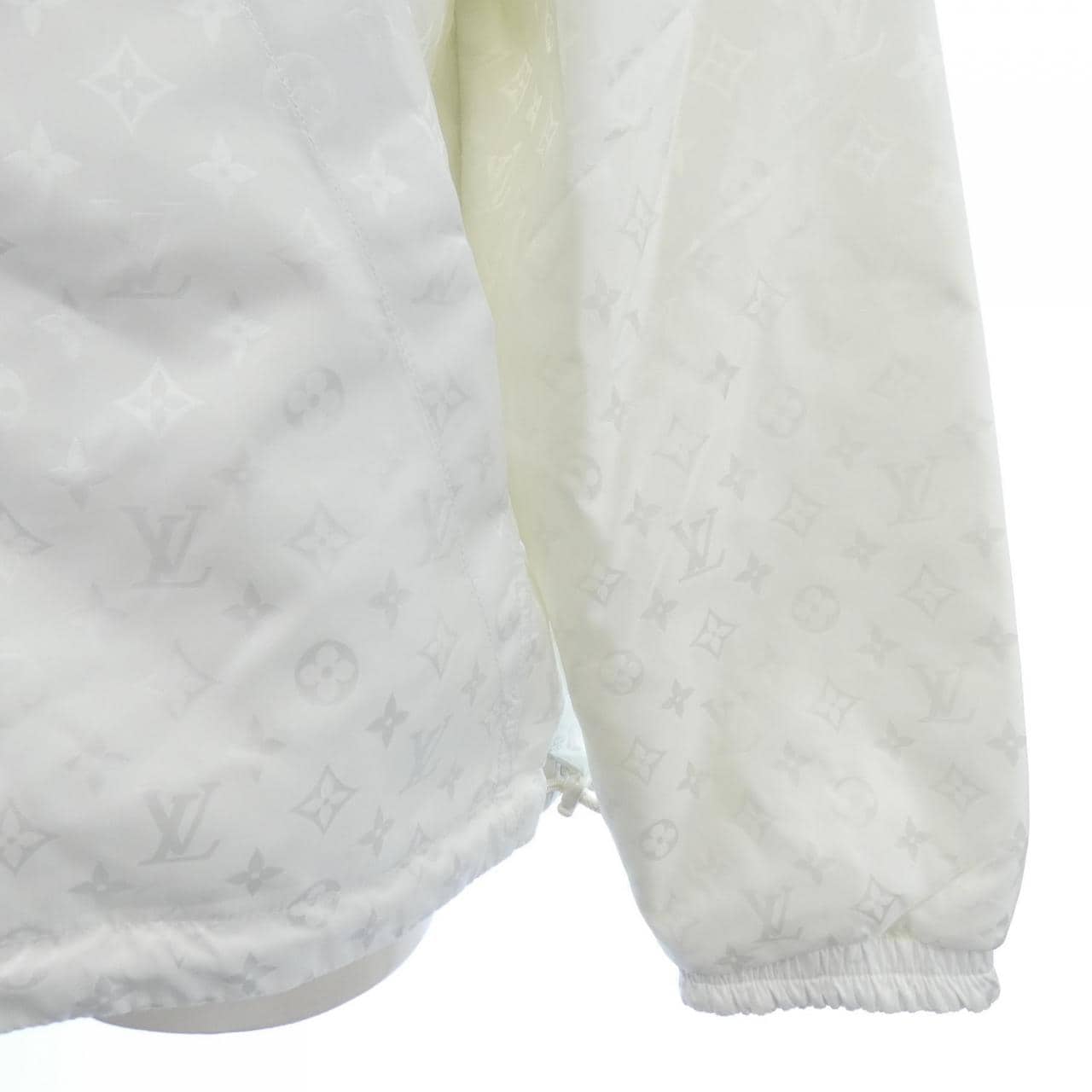 LOUIS VUITTON Monogram Reversible Nylon Windbreaker Jacket HLB46WMO6