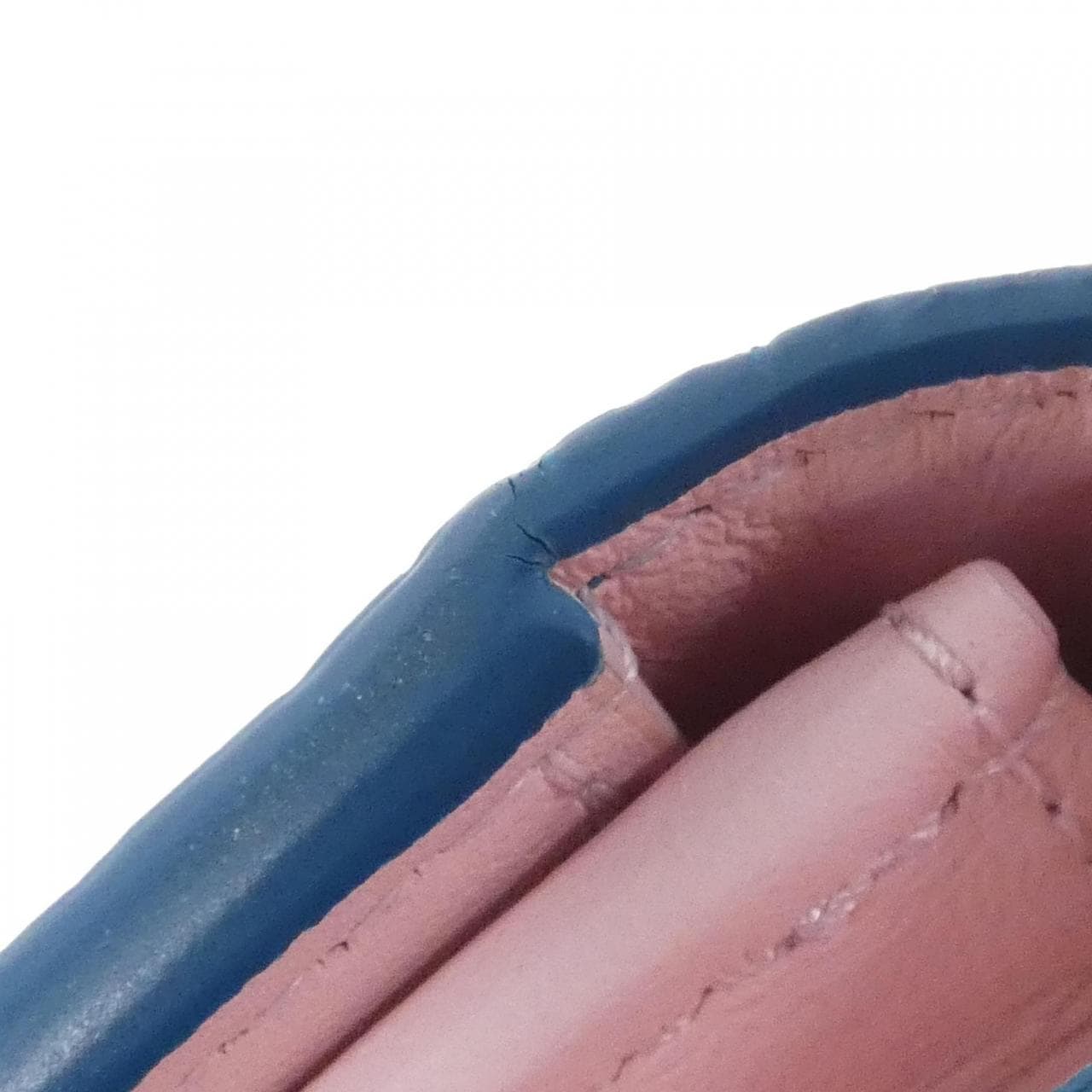 ルイヴィトン トリヨン LVヴェルティカル ウォレット M81499 財布