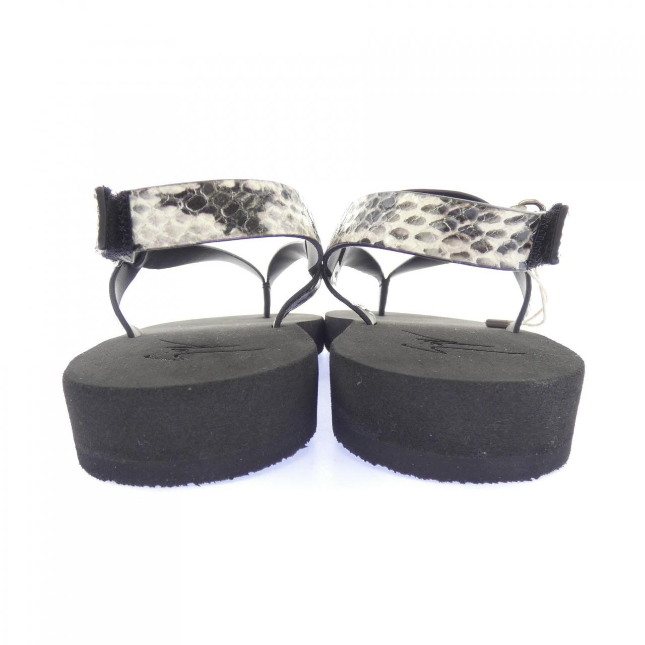 ジュゼッペザノッティ GIUSEPPE ZANOTTI サンダル