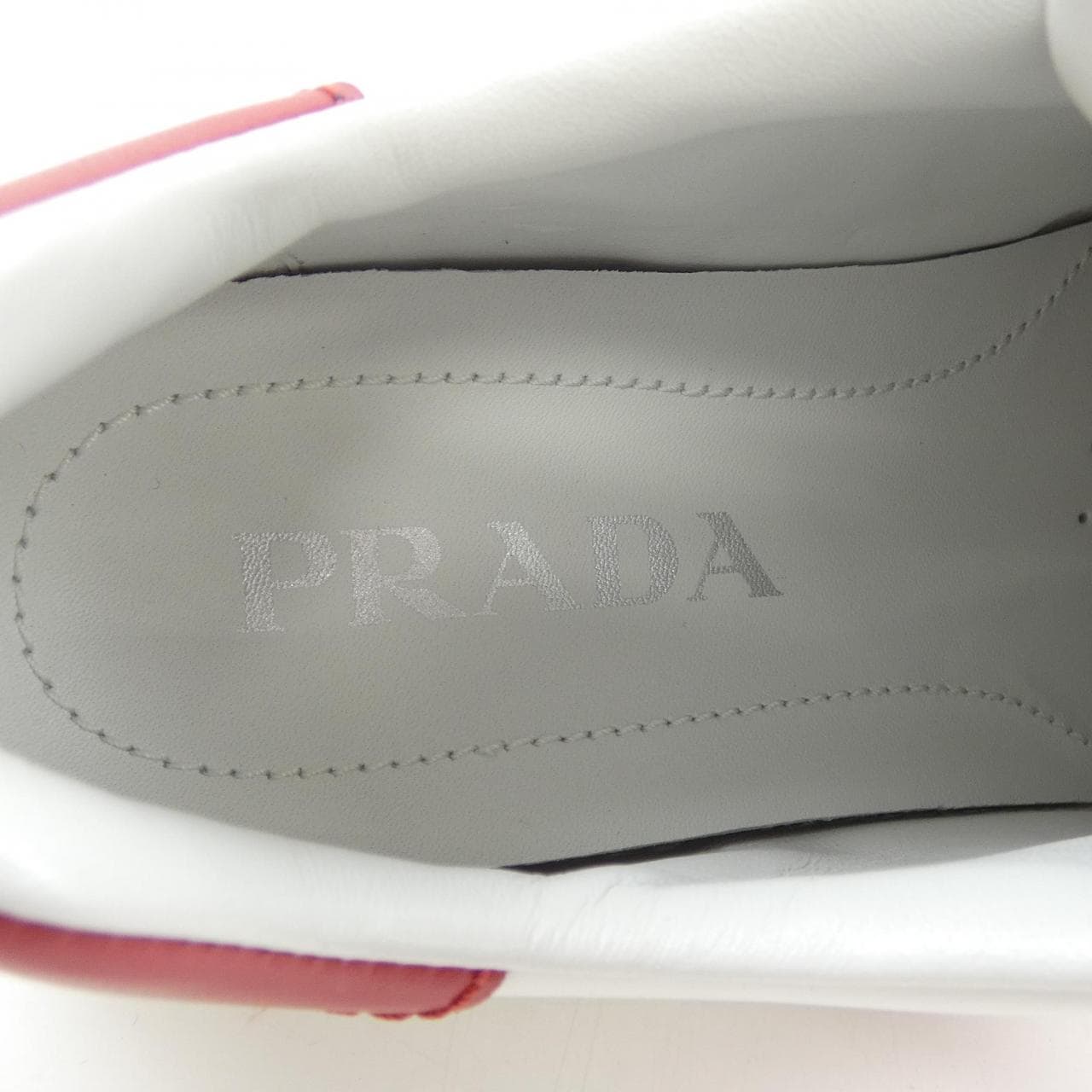 プラダ PRADA スニーカー