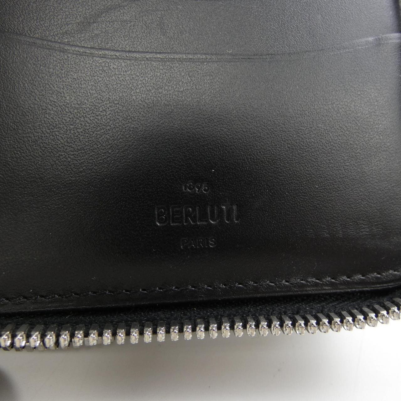 ベルルッティ Berluti タリスクリットレザーロングジップ WALLET