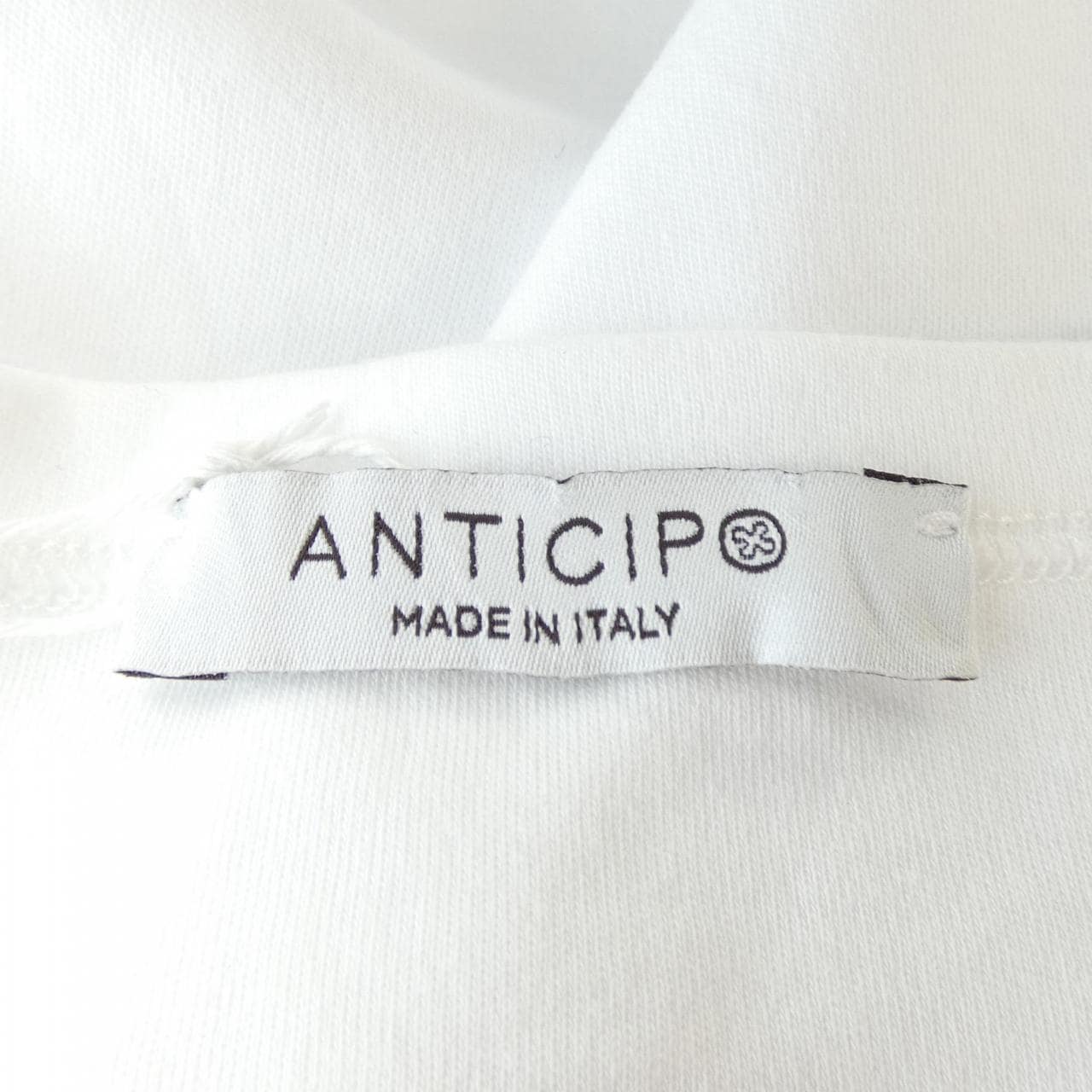 アンティーチポ ANTICIPO Tシャツ