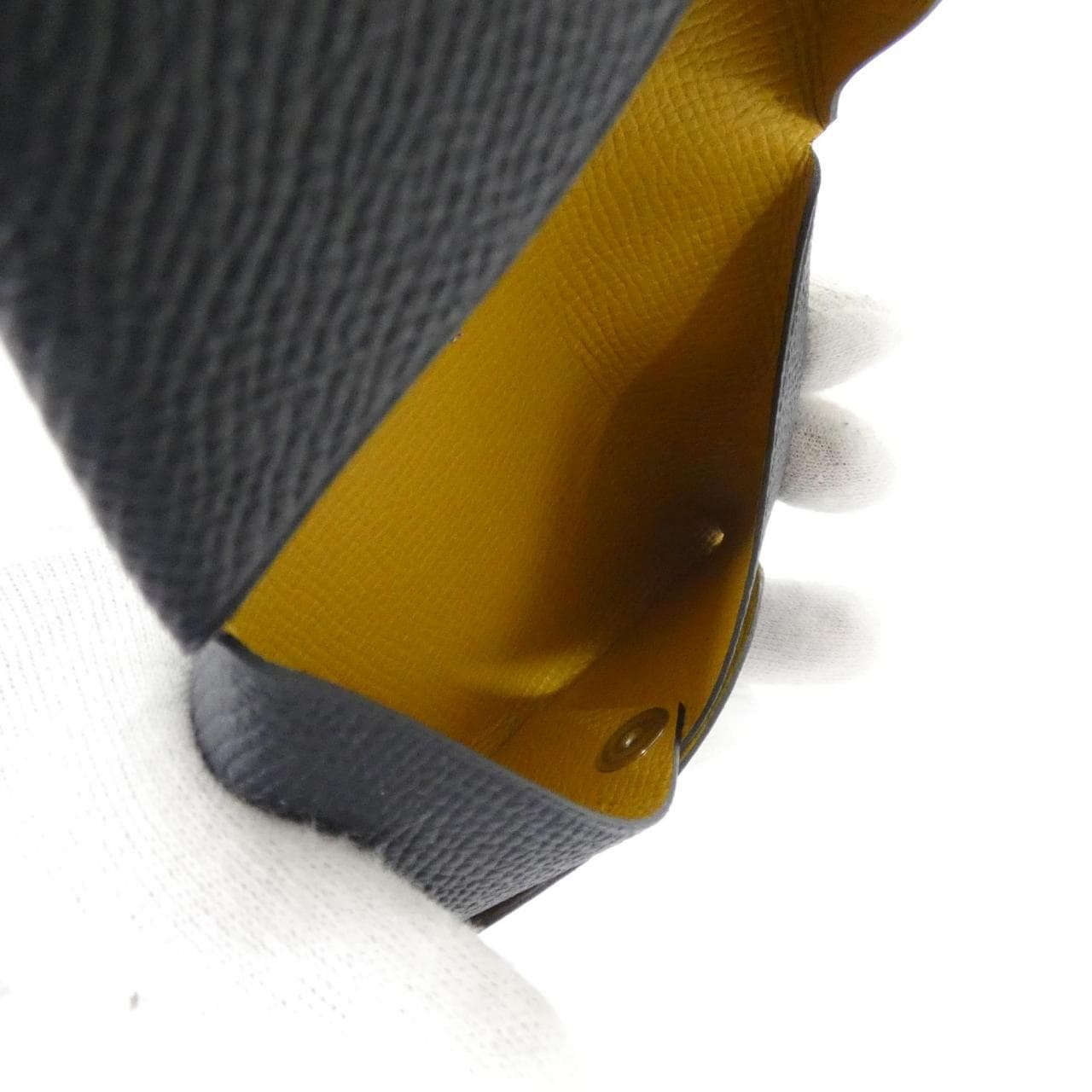 エルメス カルヴィ ヴェルソ 078475CK カードケース