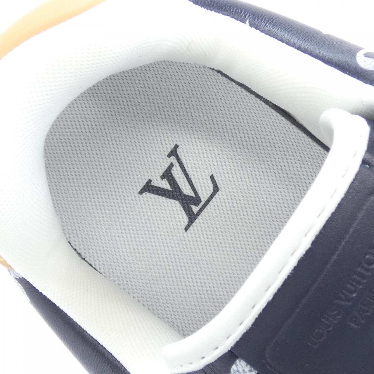 ルイヴィトン LOUIS VUITTON LVバターソフト スニーカー