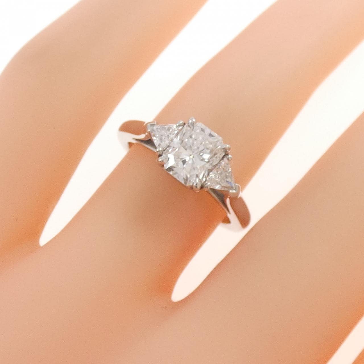 ティファニー ダイヤモンド リング 1.01CT G VVS2