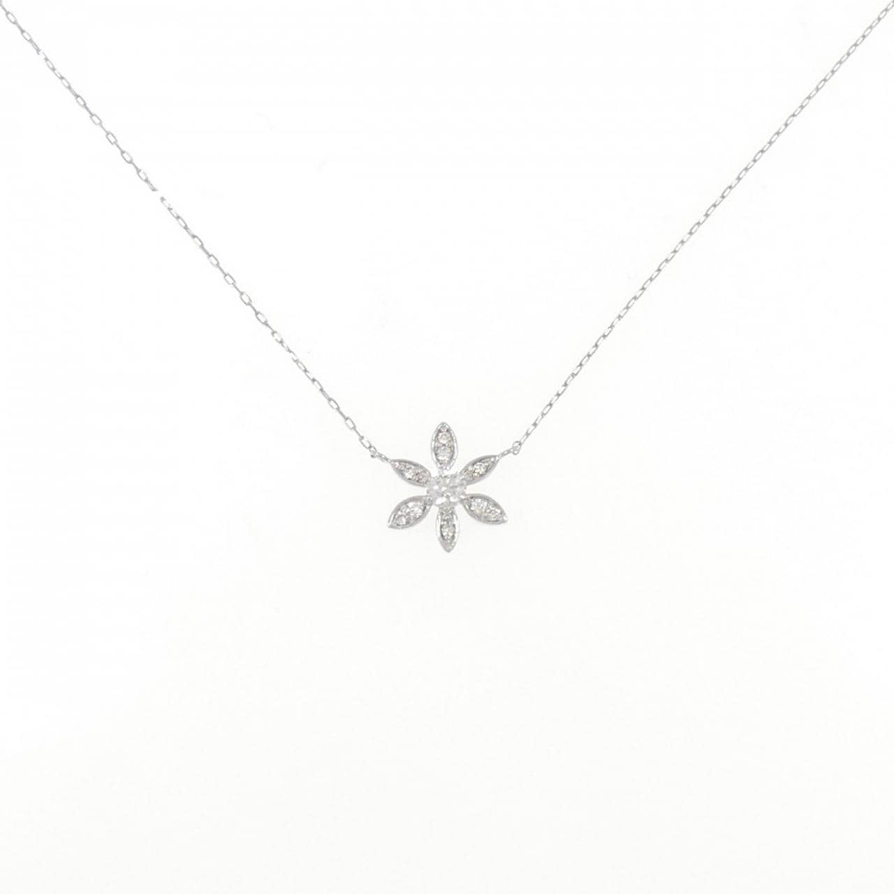 [BRAND NEW] PT Flower Diamond Necklace 0.15CT