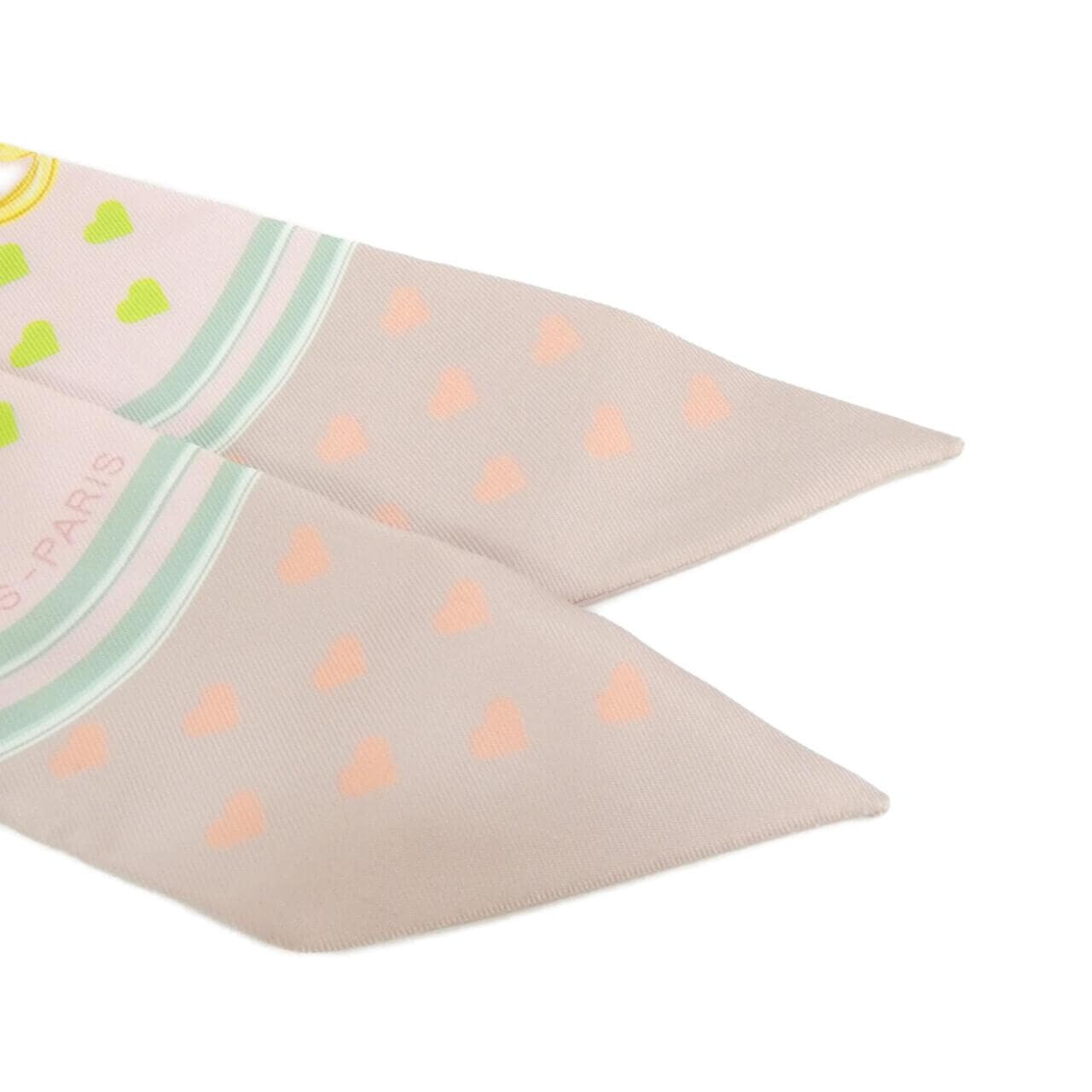 エルメス BRIDES DE GALA LOVE ツイリー 063132S スカーフ