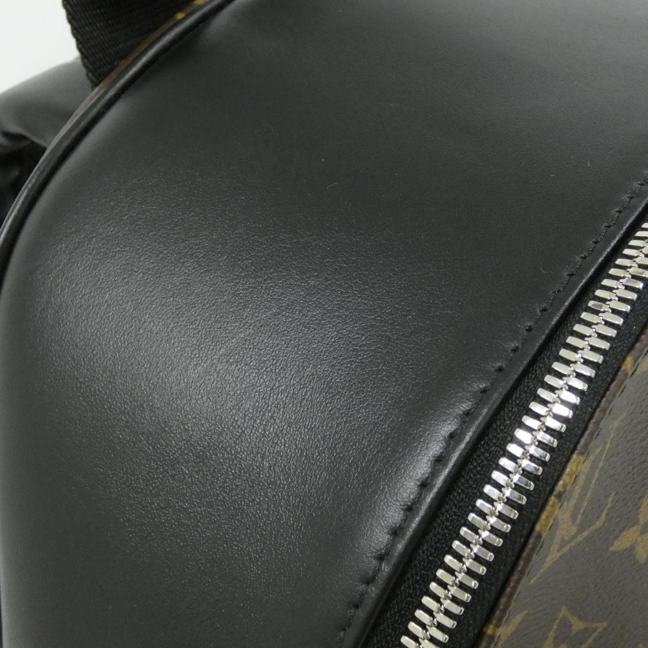 ルイヴィトン モノグラム マカサー ジョッシュ M45349 リュックサック