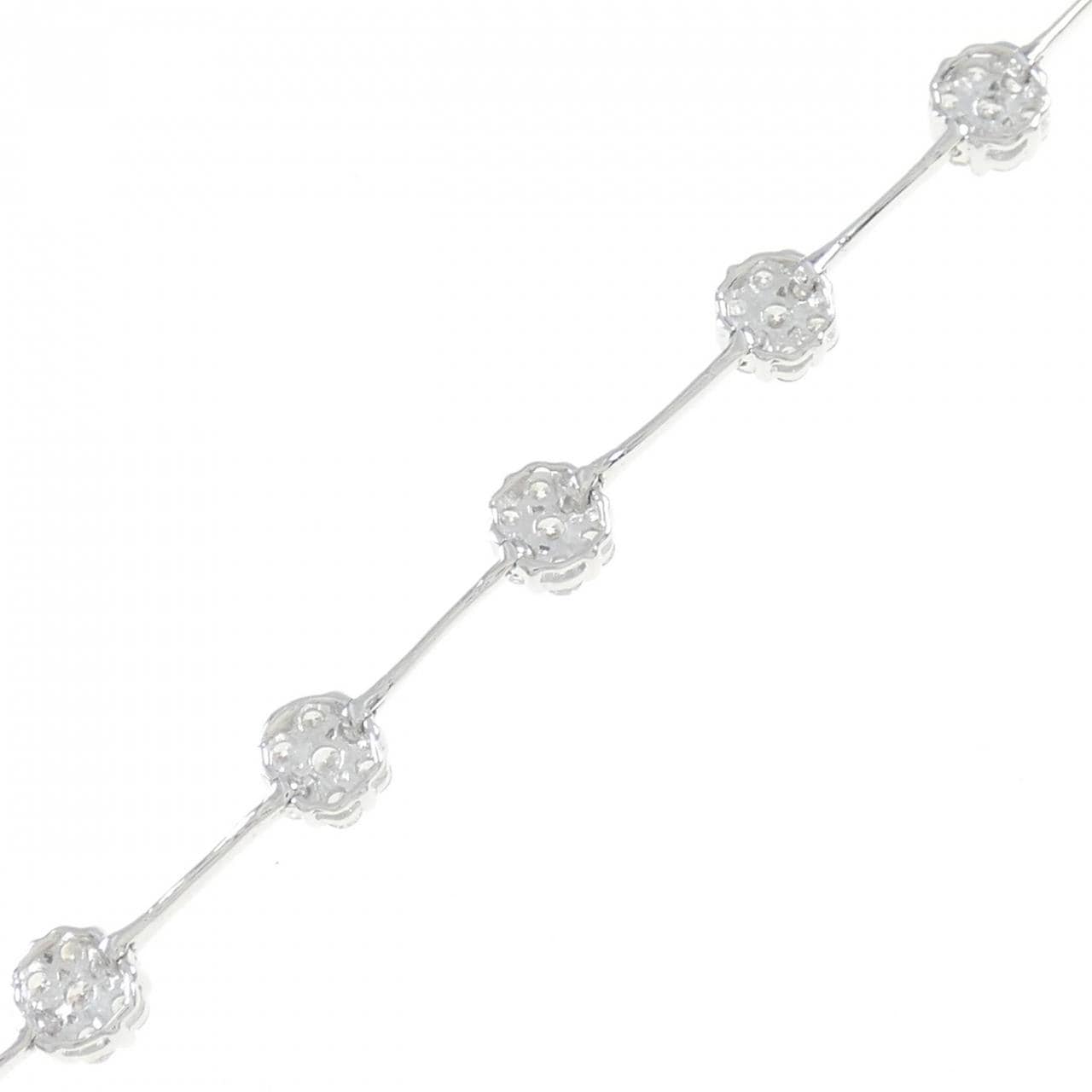 750WG Flower Diamond Bracelet 2.20CT