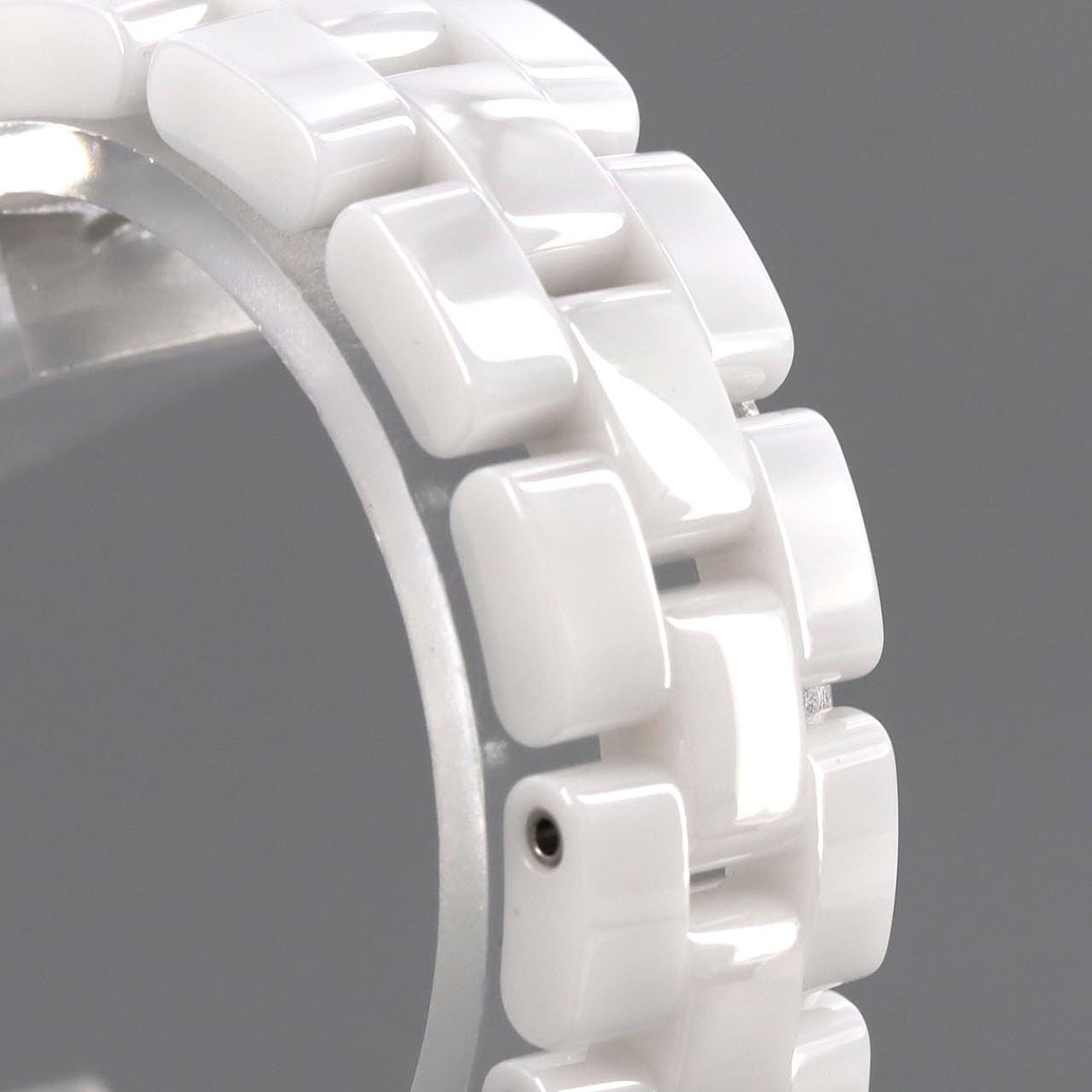 シャネル J12 29mmセラミック･8P H2570 セラミック クォーツ