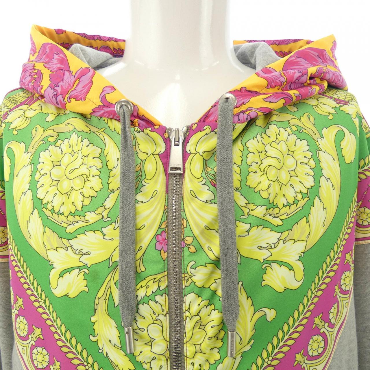 ヴェルサーチェ VERSACE A83088 パーカー