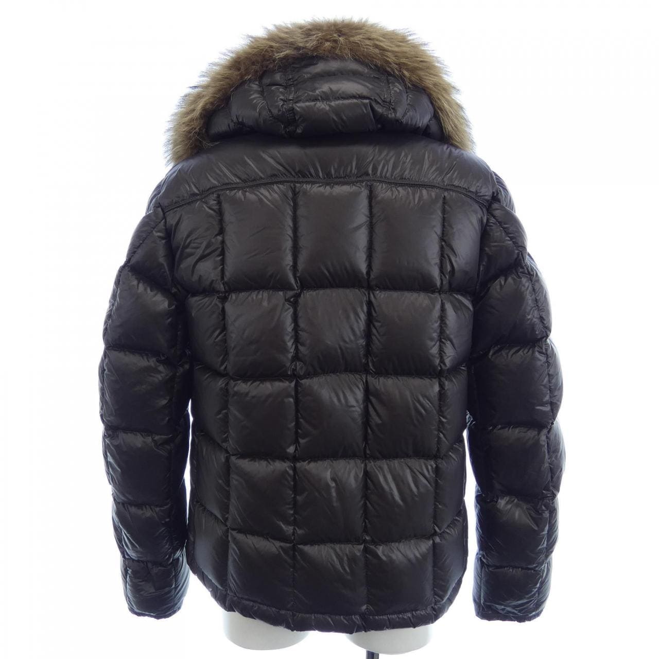 モンクレール MONCLER ダウンジャケット