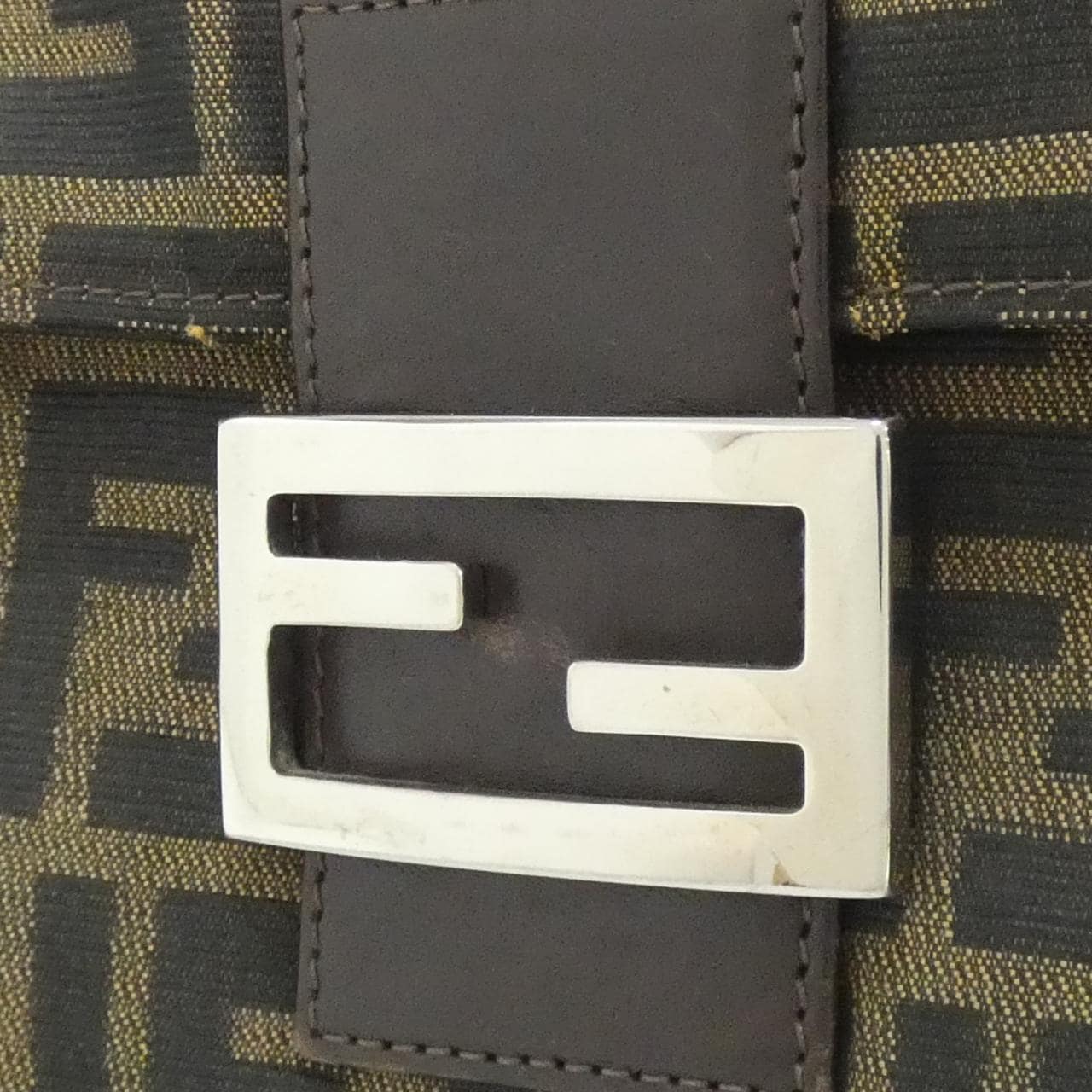 【ヴィンテージ】フェンディ 16322 ショルダーバッグ