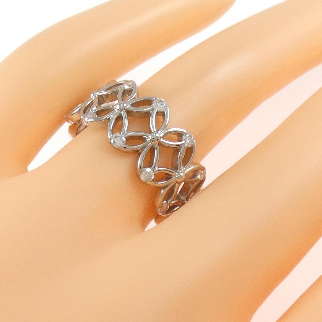 PT900 フラワー ダイヤモンド リング 0.30CT