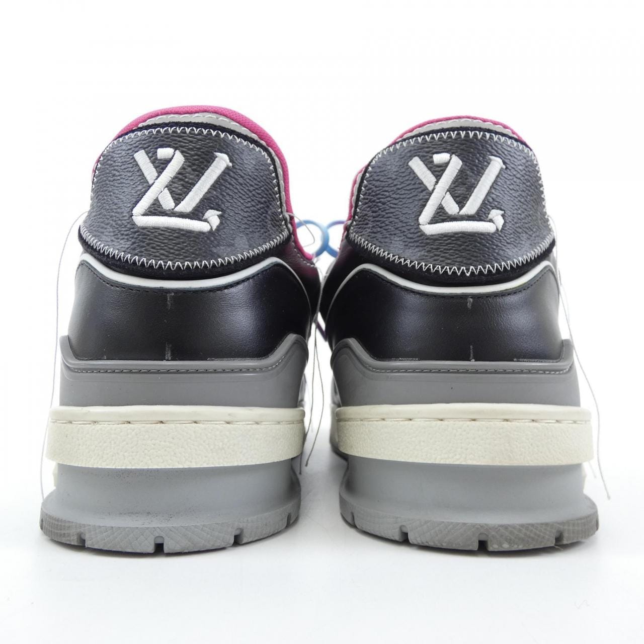 LOUIS LOUIS VUITTON sneakers