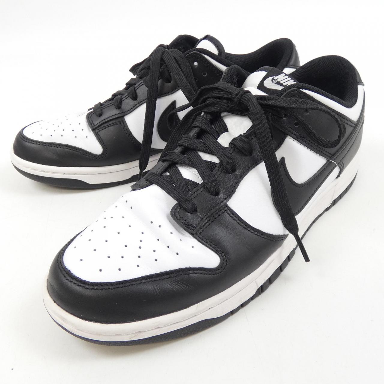 ナイキ NIKE スニーカー