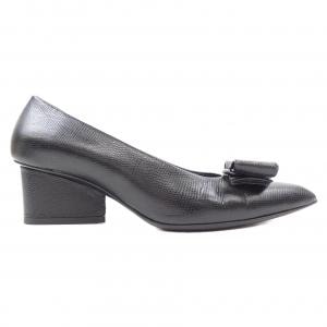 サルヴァトーレフェラガモ SALVATORE FERRAGAMO パンプス