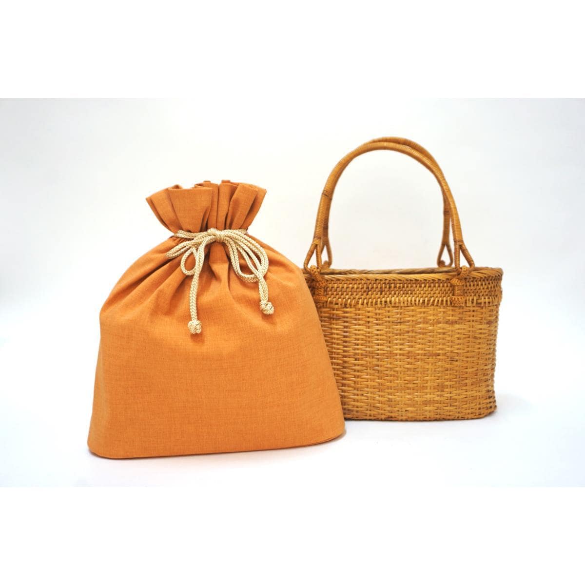 【新品】カゴバッグ　巾着付き