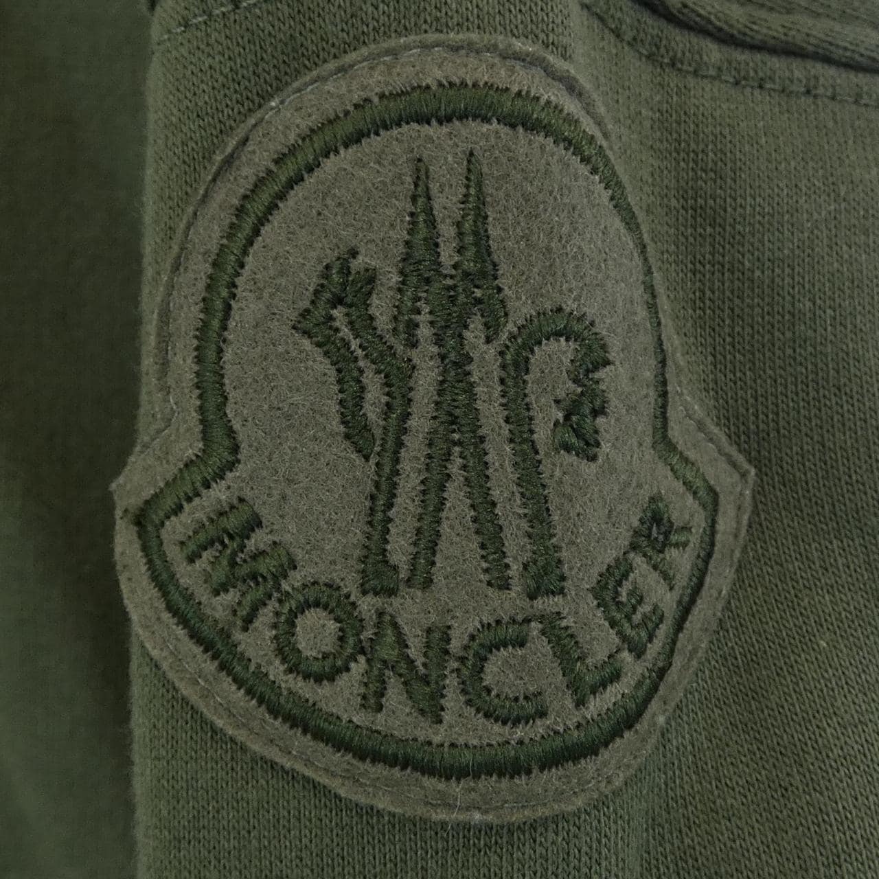 モンクレール MONCLER 20938460900 パーカー